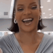 Rihanna Giggle /nickiminaj